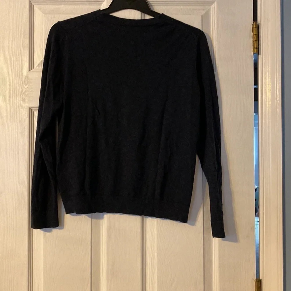 Gap womens sweater; size large